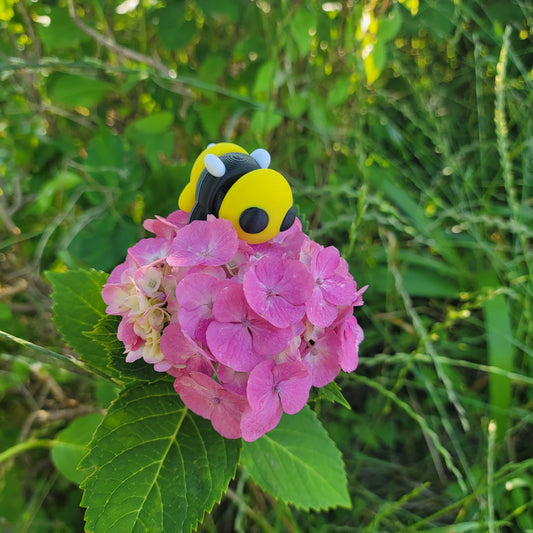 ぽっちゃりハチ